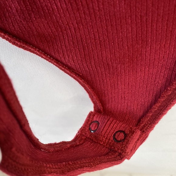 Express Red Ribbed Bow Bodysuit - Picture 5 of 6